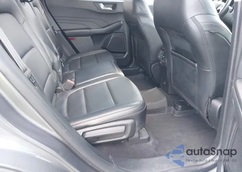 2021 Ford Escape Sel z USA, uszkodzony, nr VIN 1FMCU0H67MUB25632